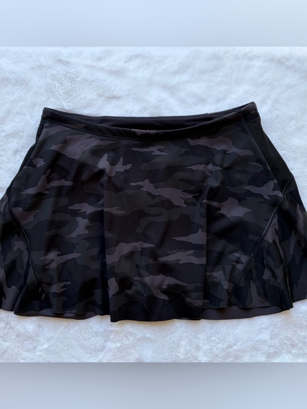 Athleta M Black Gray Match Point Tennis Golf Skort Skirt 13.5"
